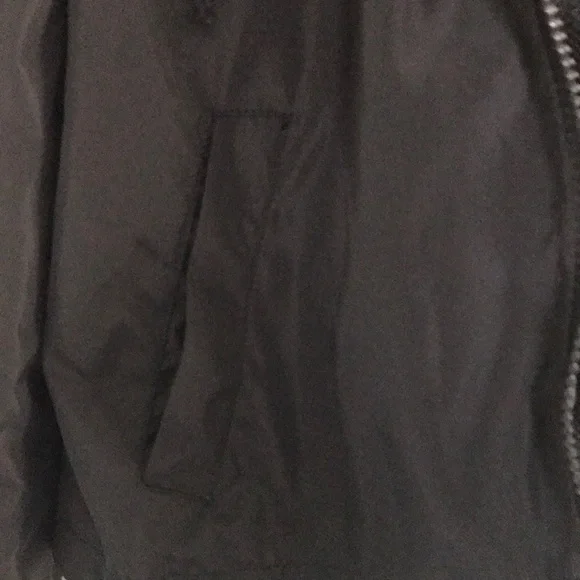 Small hooded nylon jacket - Picture 4 of 7